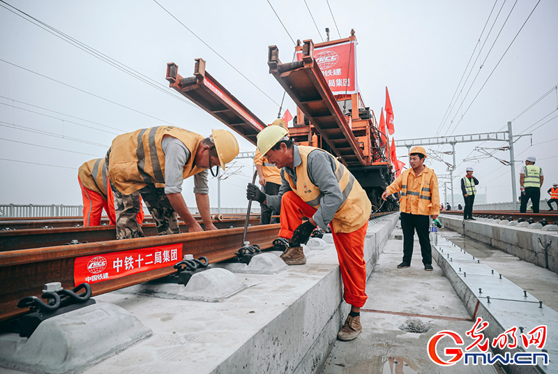 第三十届人民摄影“金镜头”结果揭晓