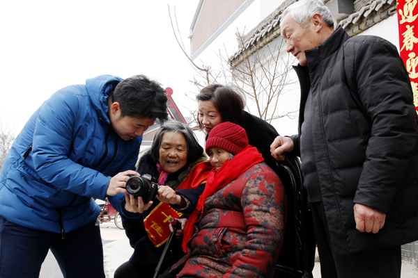 2022年旺旺杯“春节七天乐”新闻摄影征集活动定评会举行